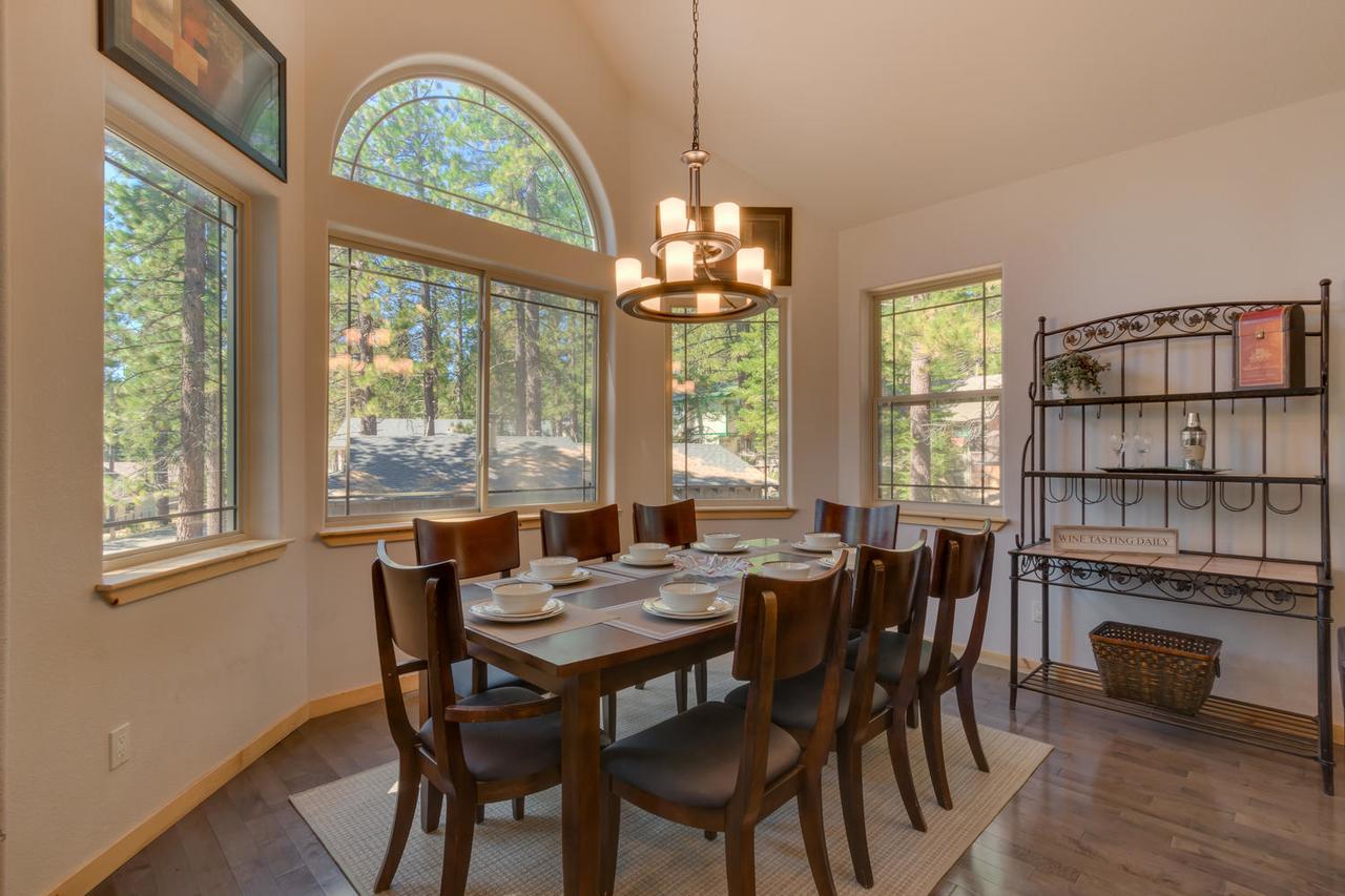 Sugar Pine Lodge - Four Bedroom Home سووث لاك تاهوي المظهر الخارجي الصورة